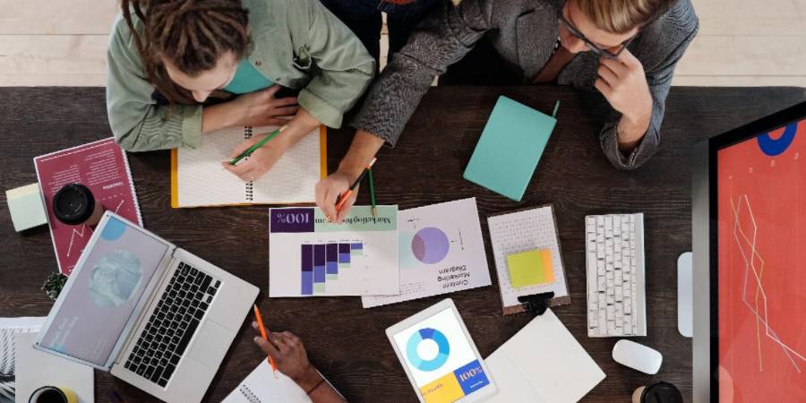 trabajo equipo startup