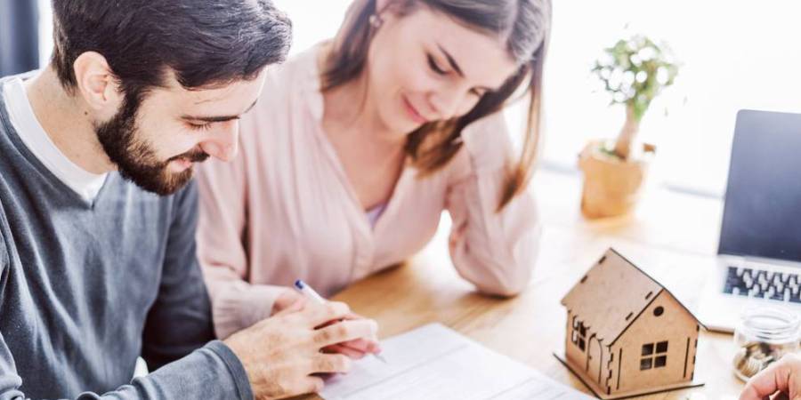 reconoce poder finanzas parejas