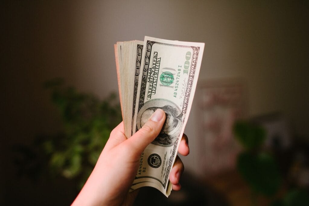 Ingresos en dólares en Perú