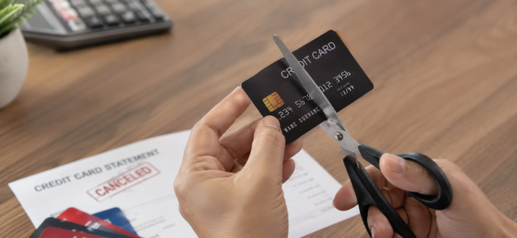 Cómo cancelar una tarjeta de crédito